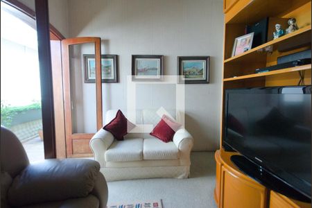 Casa à venda com 300m², 3 quartos e 5 vagasSala de TV