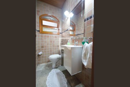 Casa à venda com 300m², 3 quartos e 5 vagasLavabo