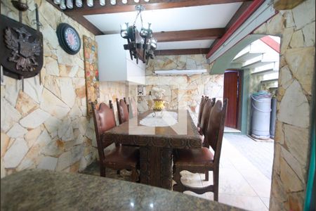 Casa à venda com 300m², 3 quartos e 5 vagasPiscina/Churrasqueira