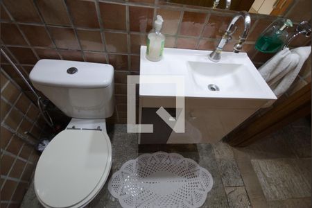 Casa à venda com 300m², 3 quartos e 5 vagasLavabo