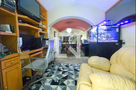 Casa à venda com 300m², 3 quartos e 5 vagasEscritório