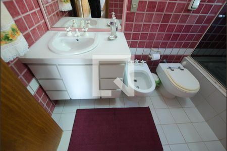 Casa à venda com 300m², 3 quartos e 5 vagasQuarto 1 - Suíte