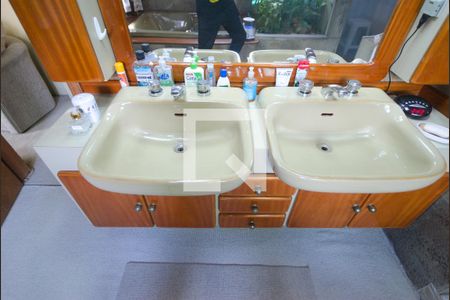 Casa à venda com 300m², 3 quartos e 5 vagasQuarto 3 - Suíte