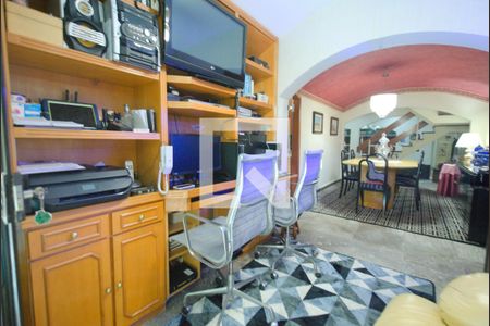 Casa à venda com 300m², 3 quartos e 5 vagasEscritório