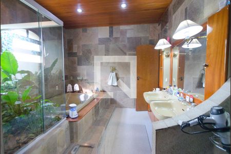 Casa à venda com 300m², 3 quartos e 5 vagasQuarto 3 - Suíte