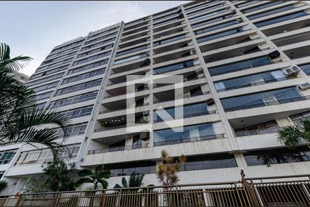 Apartamento à venda com 158m², 3 quartos e 2 vagasFachada