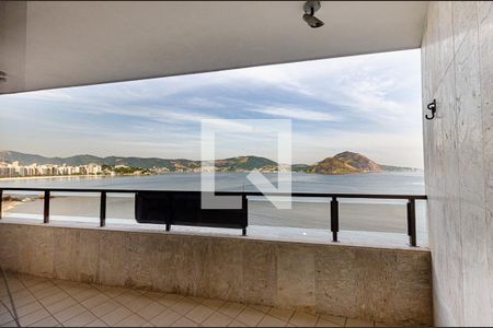 Sala de apartamento à venda com 3 quartos, 158m² em Ingá, Niterói
