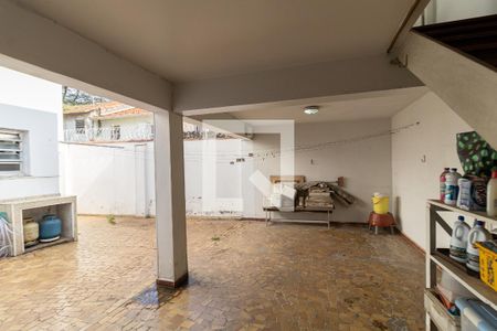 Casa à venda com 161m², 3 quartos e 3 vagasQuintal