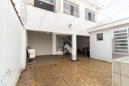 Casa à venda com 161m², 3 quartos e 3 vagasQuintal