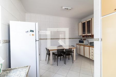 Casa à venda com 161m², 3 quartos e 3 vagasCozinha