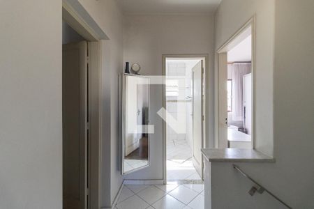 Corredor de casa à venda com 3 quartos, 161m² em Vila Moinho Velho, São Paulo