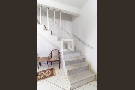 Escada de casa à venda com 3 quartos, 161m² em Vila Moinho Velho, São Paulo