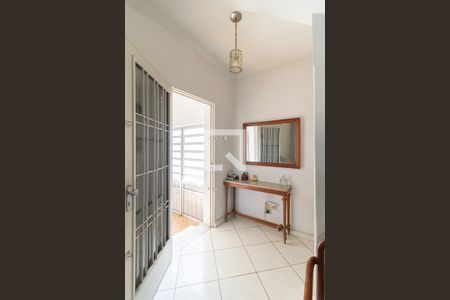 Casa à venda com 161m², 3 quartos e 3 vagasEntrada