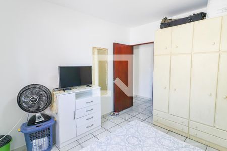 Casa para alugar com 240m², 3 quartos e 5 vagas Casa para alugar com 240m², 3 quartos e 5 vagasQuarto 2