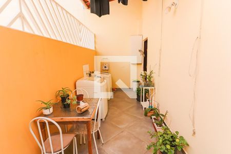 Casa para alugar com 240m², 3 quartos e 5 vagas Casa para alugar com 240m², 3 quartos e 5 vagasLavanderia