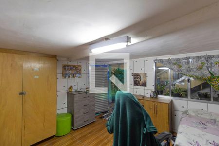 Casa à venda com 316m², 5 quartos e 4 vagasQuarto de Serviço