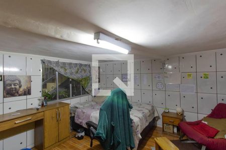 Casa à venda com 316m², 5 quartos e 4 vagasQuarto de Serviço