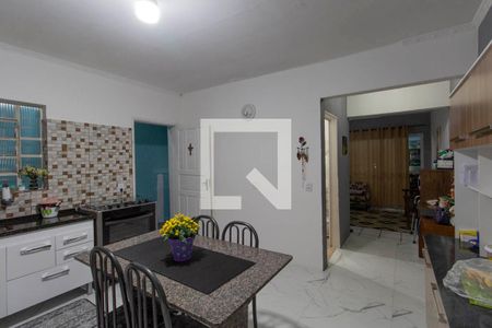 Casa à venda com 316m², 5 quartos e 4 vagasCozinha