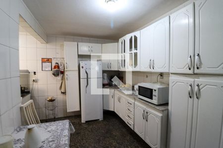 Casa à venda com 147m², 3 quartos e 2 vagas Casa à venda com 147m², 3 quartos e 2 vagasCozinha