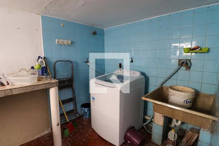 Casa à venda com 147m², 3 quartos e 2 vagas Casa à venda com 147m², 3 quartos e 2 vagasÁrea de Serviço 2