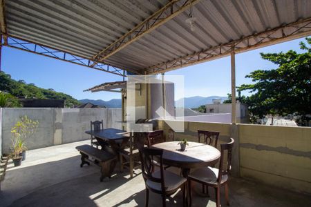 Casa à venda com 105m², 2 quartos e 1 vagaTerraço