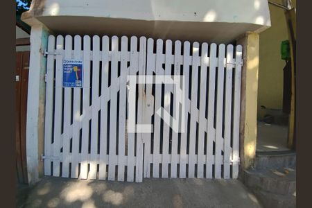 Casa à venda com 105m², 2 quartos e 1 vagaPlaquinha instalada