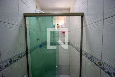 Casa à venda com 105m², 2 quartos e 1 vagaBanheiro 