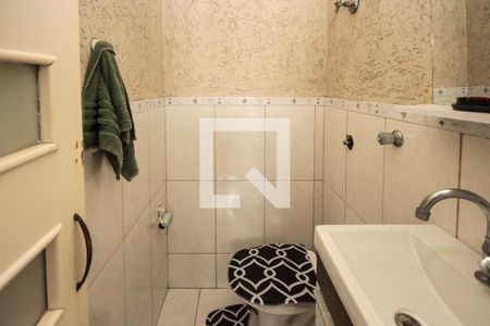 Apartamento à venda com 80m², 3 quartos e 1 vaga Apartamento à venda com 80m², 3 quartos e 1 vagaBanheiro de Serviço