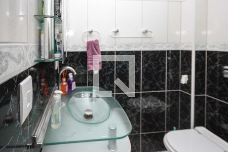 Apartamento à venda com 80m², 3 quartos e 1 vaga Apartamento à venda com 80m², 3 quartos e 1 vagaBanheiro