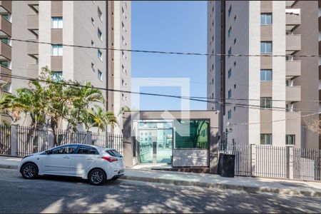 Apartamento para alugar com 60m², 2 quartos e 2 vagasFachada