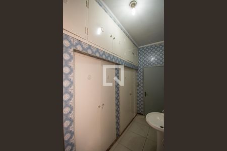 Casa para alugar com 290m², 3 quartos e 2 vagasBanheiro