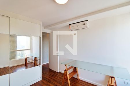 Apartamento à venda com 366m², 3 quartos e 4 vagasQuarto 2