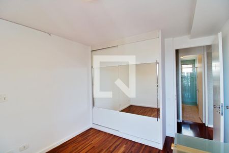 Apartamento à venda com 366m², 3 quartos e 4 vagasQuarto 2