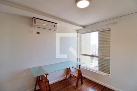 Apartamento à venda com 366m², 3 quartos e 4 vagasQuarto 2