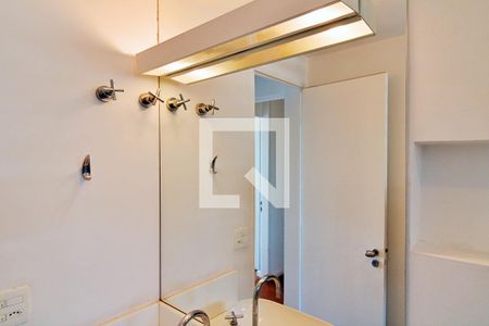 Apartamento à venda com 366m², 3 quartos e 4 vagasBanheiro