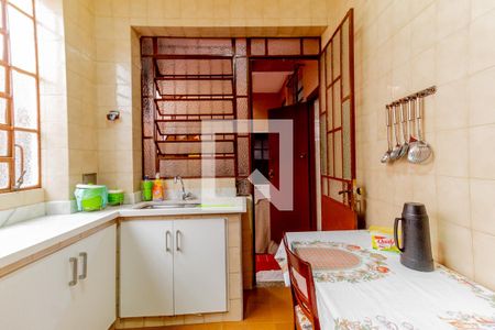 Casa à venda com 495m², 4 quartos e 4 vagasCozinha