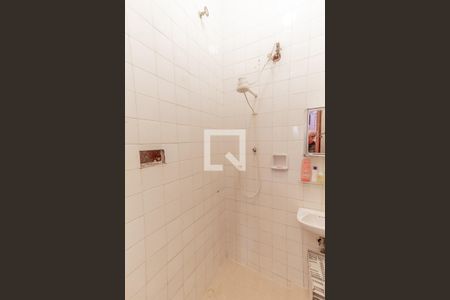 Casa à venda com 495m², 4 quartos e 4 vagasBanheiro de Serviço