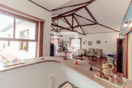 Casa à venda com 495m², 4 quartos e 4 vagasBar