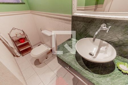 Casa à venda com 495m², 4 quartos e 4 vagasLavabo