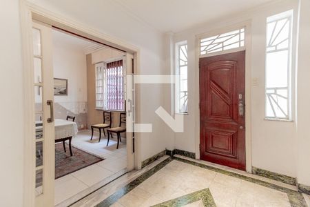 Casa à venda com 495m², 4 quartos e 4 vagasHall de Entrada