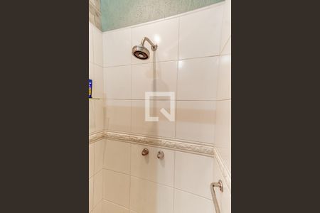 Casa à venda com 495m², 4 quartos e 4 vagasBanheiro social 1 