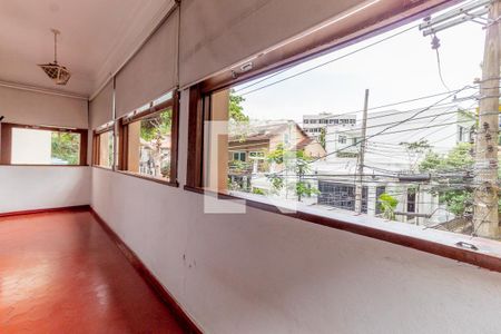 Casa à venda com 495m², 4 quartos e 4 vagasVaranda da Suíte 