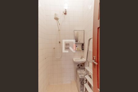 Casa à venda com 495m², 4 quartos e 4 vagasBanheiro de Serviço