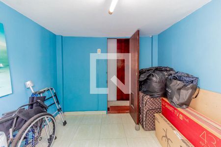 Casa à venda com 495m², 4 quartos e 4 vagasQuarto de serviço 1 / 3 piso