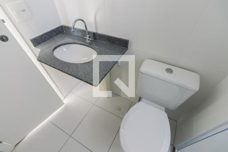 Banheiro de apartamento para alugar com 1 quarto, 31m² em Água Branca, São Paulo