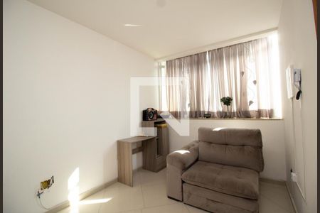 Sala de casa à venda com 4 quartos, 289m² em Vila Pereira Cerca, São Paulo