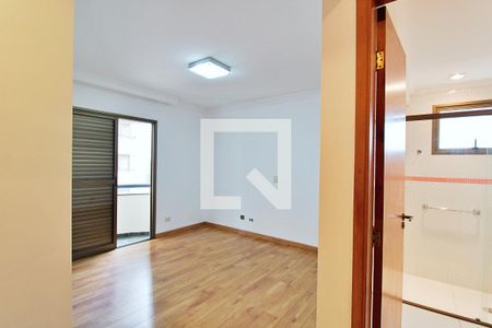 Apartamento para alugar com 110m², 3 quartos e 2 vagas Apartamento para alugar com 110m², 3 quartos e 2 vagasSuíte