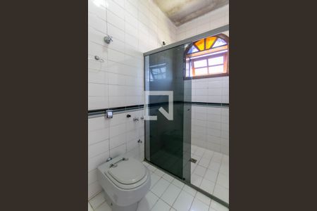 Casa à venda com 580m², 7 quartos e 6 vagasBanheiro da Suíte 1