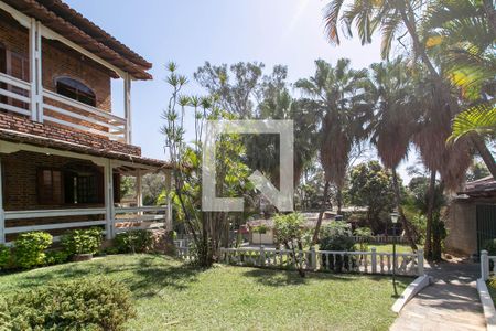 Casa à venda com 580m², 7 quartos e 6 vagasÁrea Externa