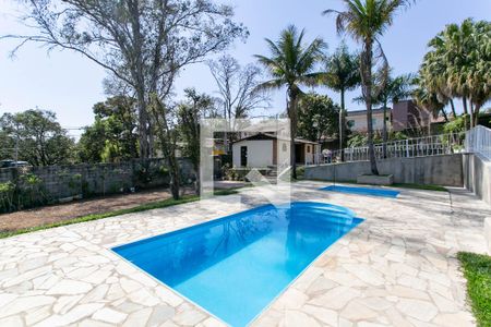 Piscina de casa à venda com 7 quartos, 580m² em Trevo, Belo Horizonte